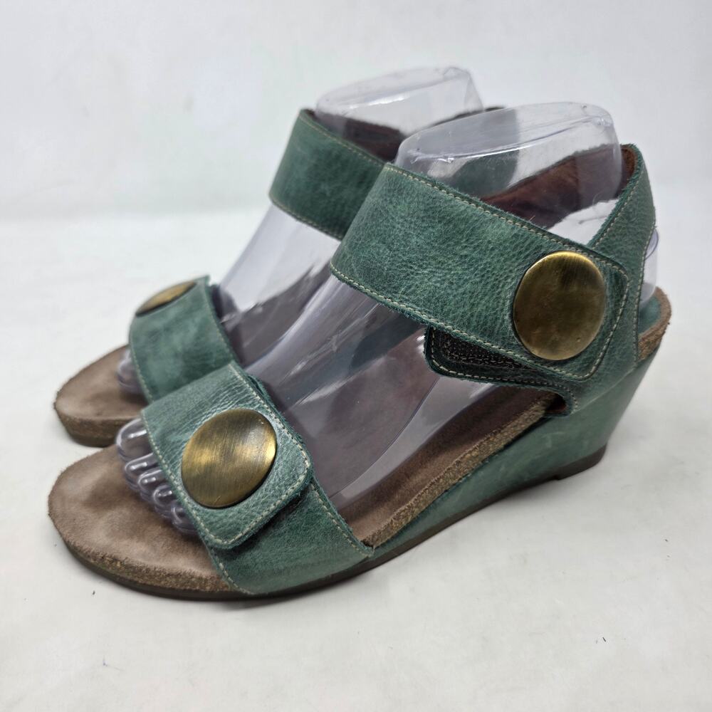 Taos Green Teal Leather Wedge Comfort Sandals Women’s Size 7.5